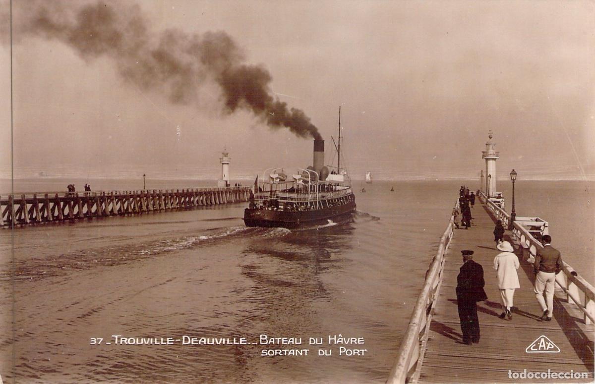 Postales: Postal Barco de Vapor en el Puerto de Trouville-Deauville