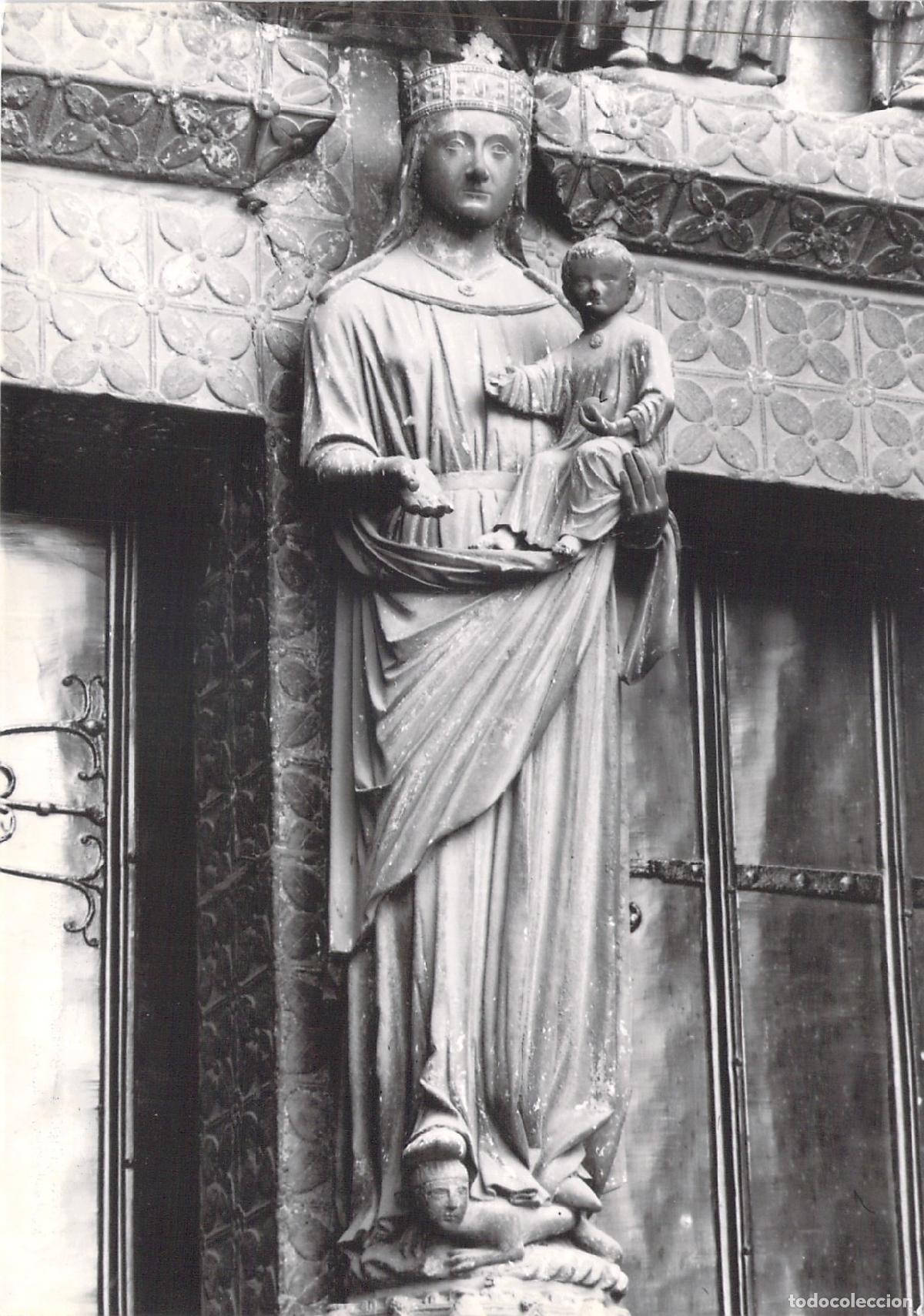 Postales: Postal Catedral de Amiens: Escultura de la Virgen con el Ni&ntilde;o