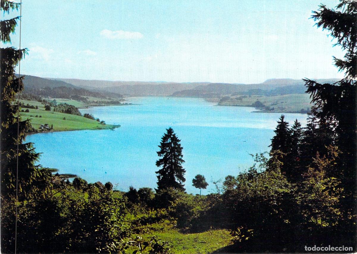 Postales: Postal de Paisaje del Lago de Saint-Point en Haut-Doubs, Francia