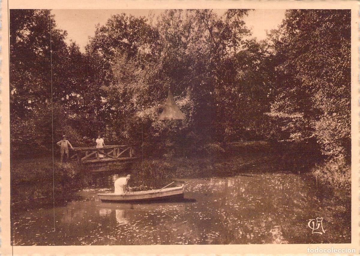 Postales: Postal de Molineuf, Francia - La Bertheloti&egrave;re e Isla Japonesa