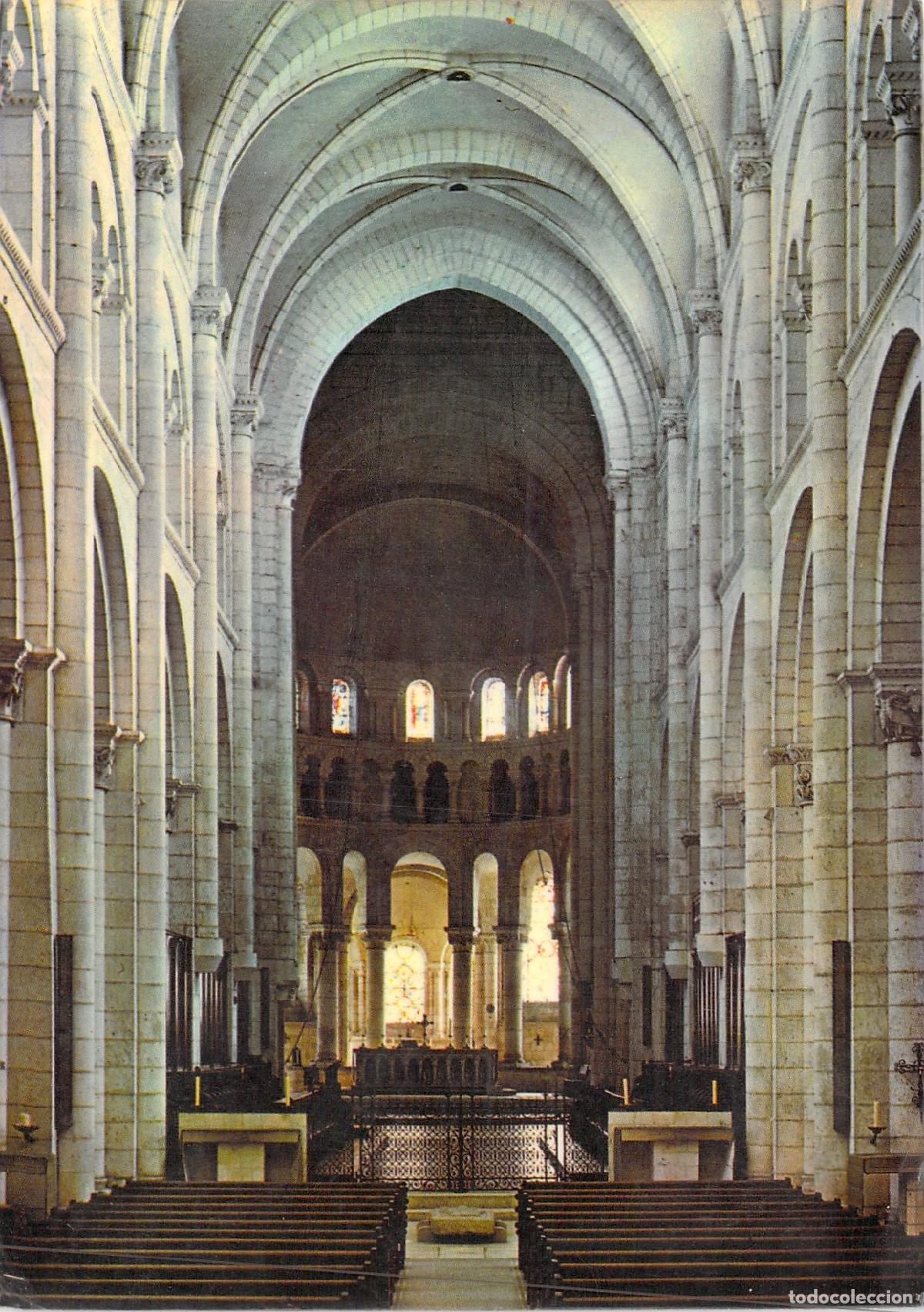 Cartes Postales: Postal de la Nave de la Abad&iacute;a de Notre Dame, Fontgombault