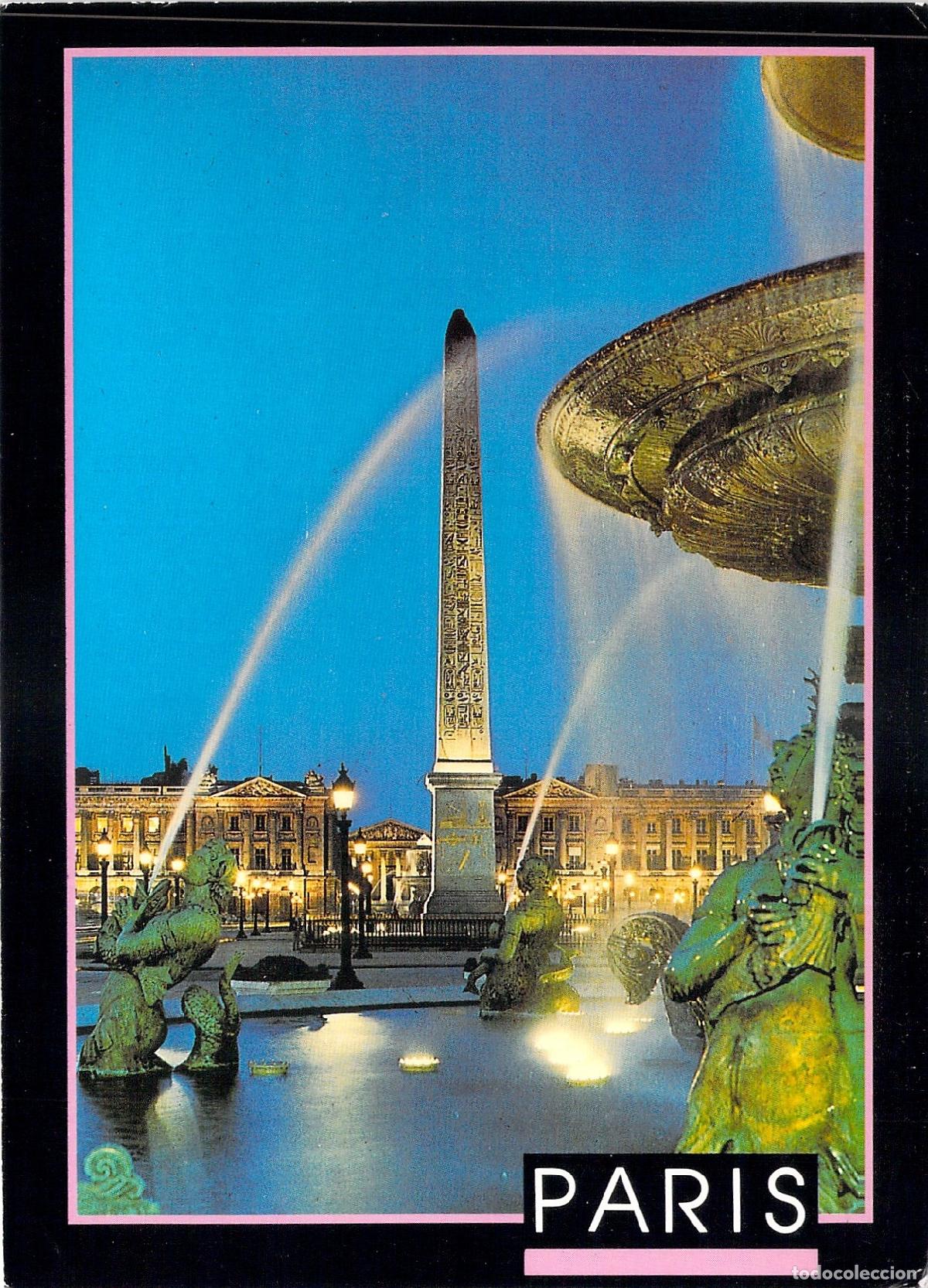 Postales: Postal de la Place de la Concorde Iluminada en Par&iacute;s