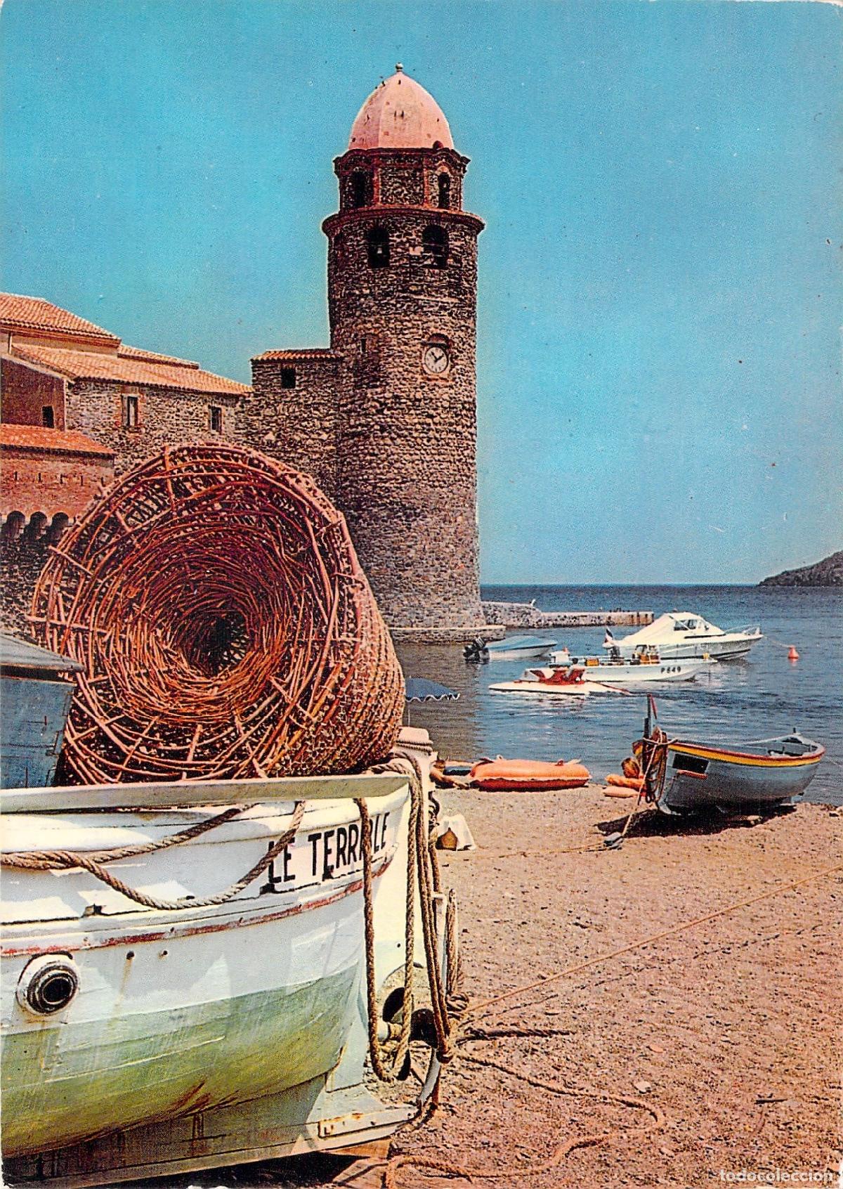 Postcards: Postal de Collioure: Barcos de Pesca e Iglesia Fortificada