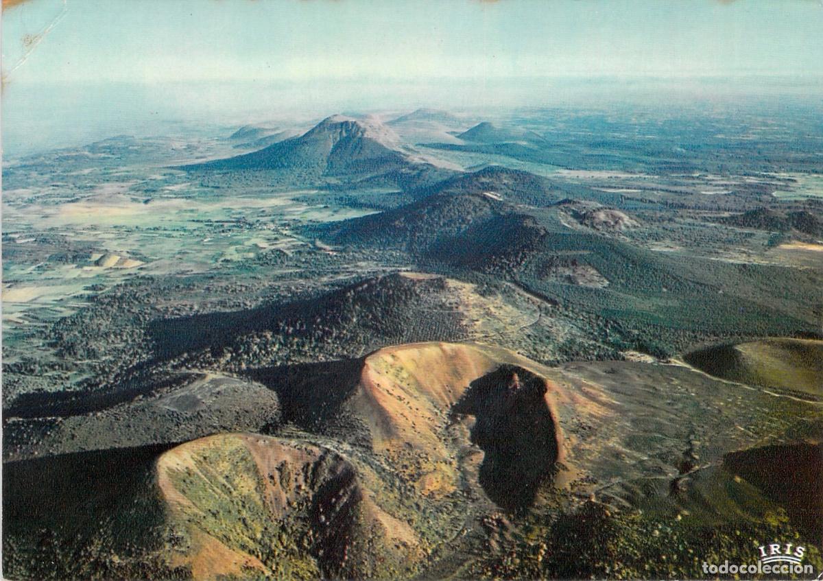 Postales: Postal Vista A&eacute;rea Cha&icirc;ne des Puys Puy de la Vache Francia