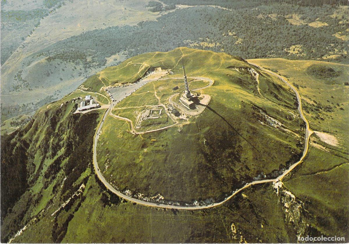 Postales: Postal Vista A&eacute;rea de Puy-de-D&ocirc;me, Templo de Mercurio y Observatorio