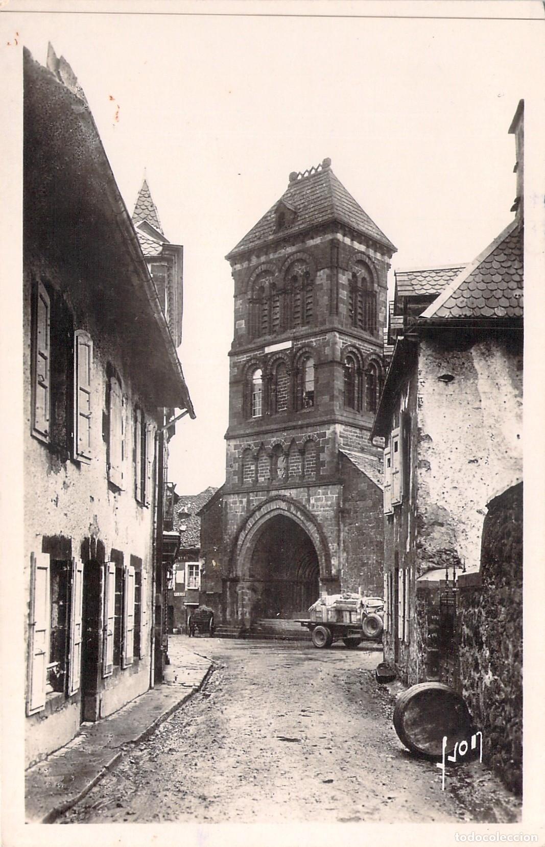 Postales: Tarjeta Postal Iglesia de Salers Cantal Francia Arquitectura G&oacute;tica