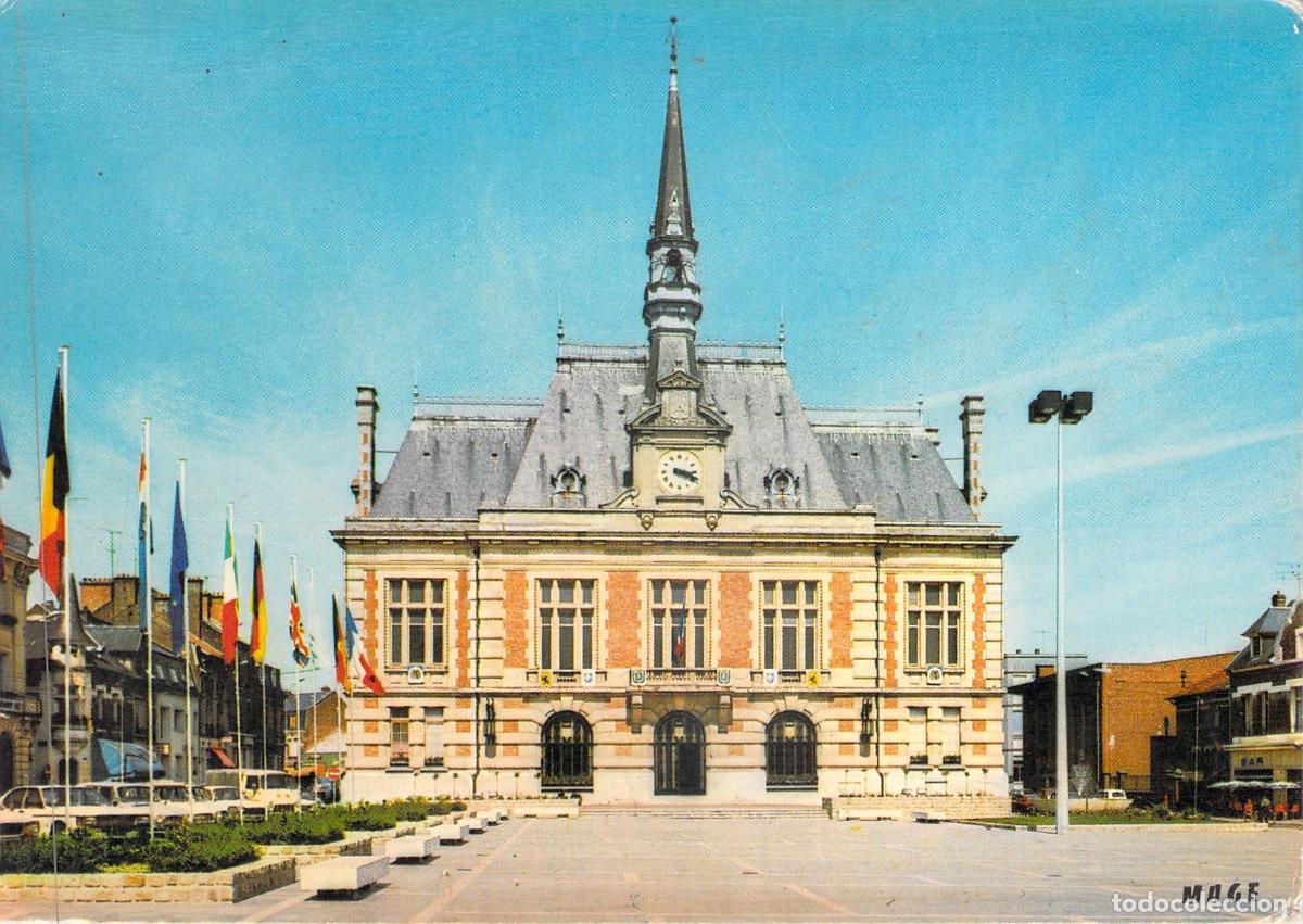 Postales: Postal de l'H&ocirc;tel de Ville de Chauny en Aisne Francia