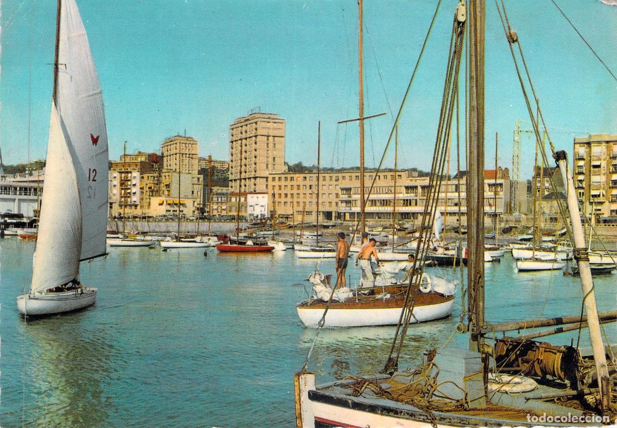 Postales: Postal de Le Havre, El Peque&ntilde;o Puerto de Yates y la Puerta Oce&aacute;nica