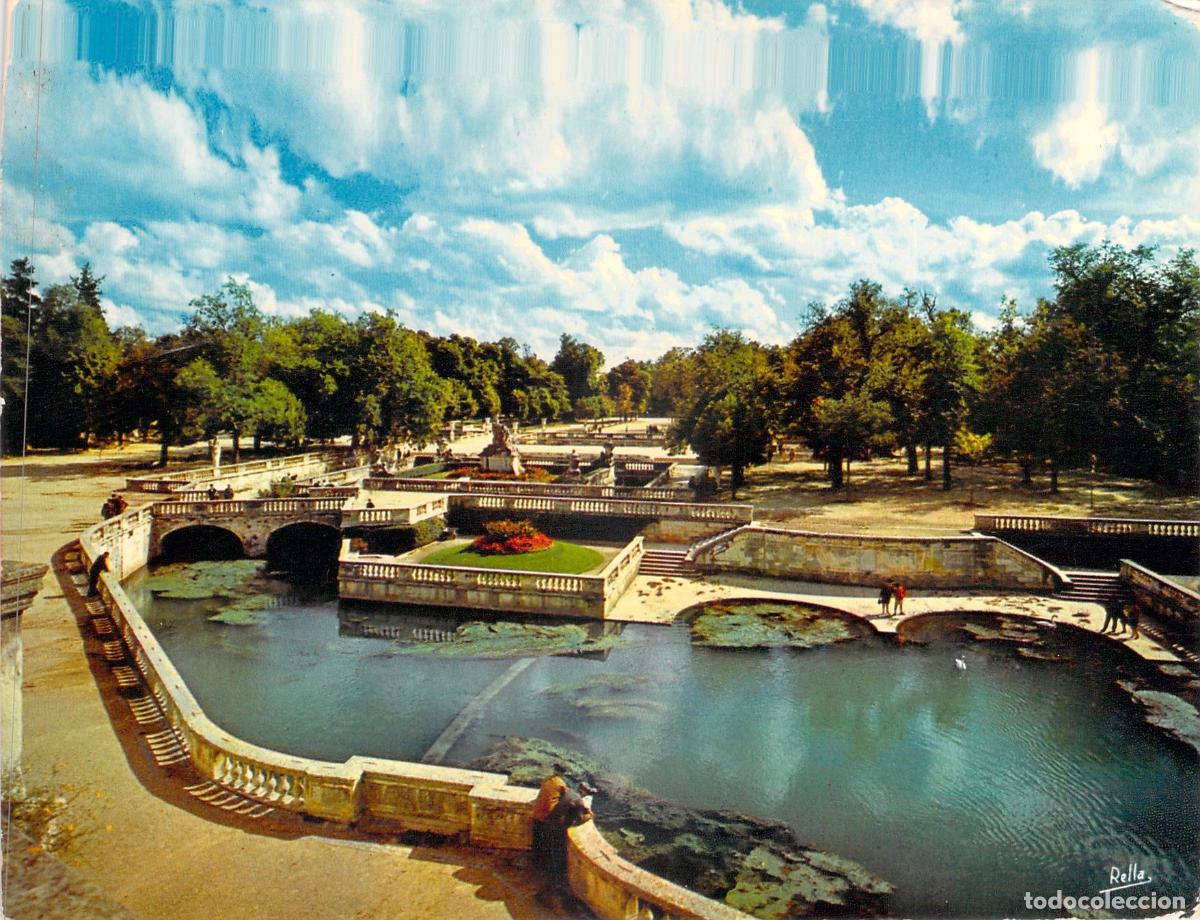 Postcards: Postal de N&icirc;mes, Jard&iacute;n de la Fontaine y el Ninfeo, Francia