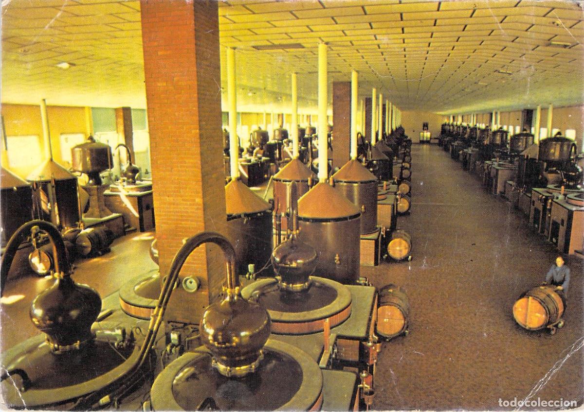 Postales: Postal Distiler&iacute;a de Cognac Bisquit en Rouillac, Francia