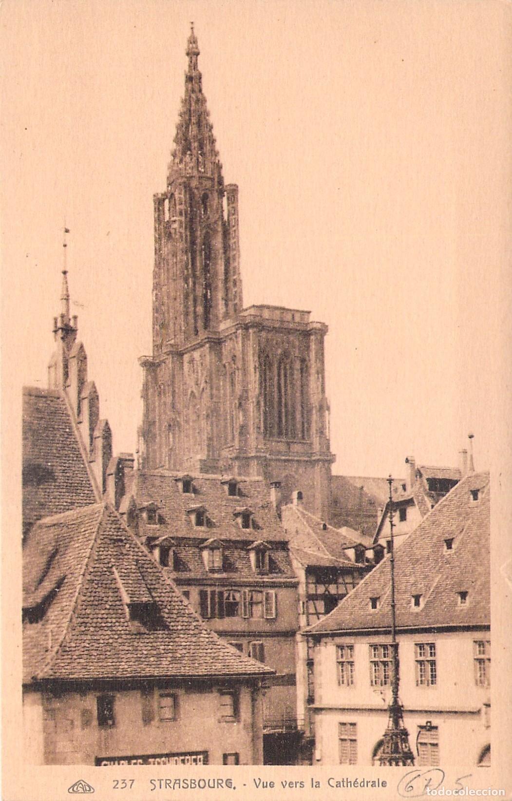 Postales: Postal de Estrasburgo Vista hacia la Catedral Francia