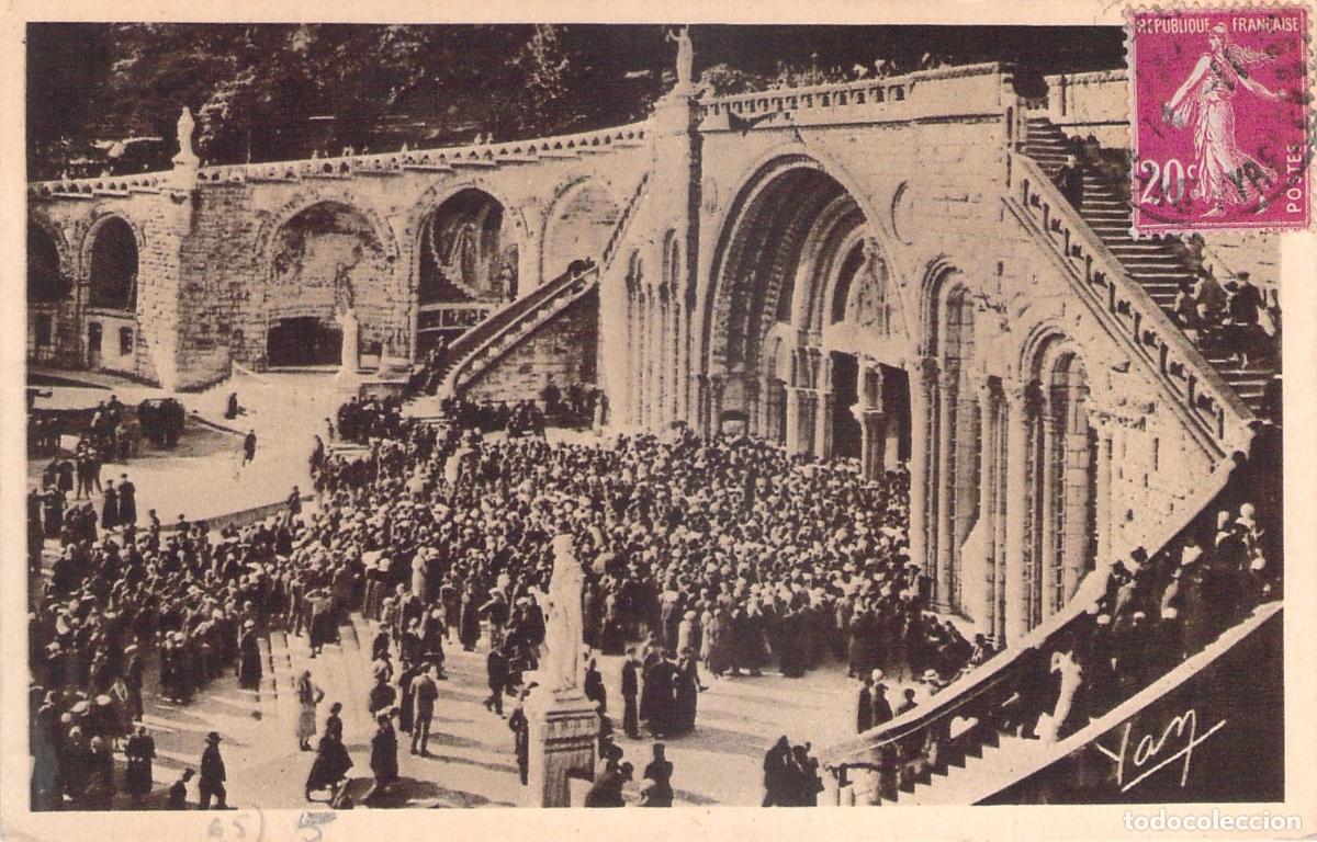 Postales: Postal de la Entrada del Rosario en Lourdes, Francia