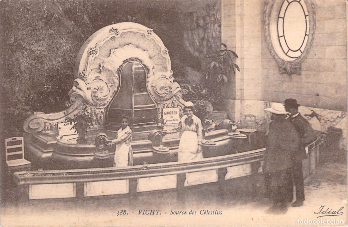 Postales: Postal de la Fuente de los Celestinos en Vichy, Francia