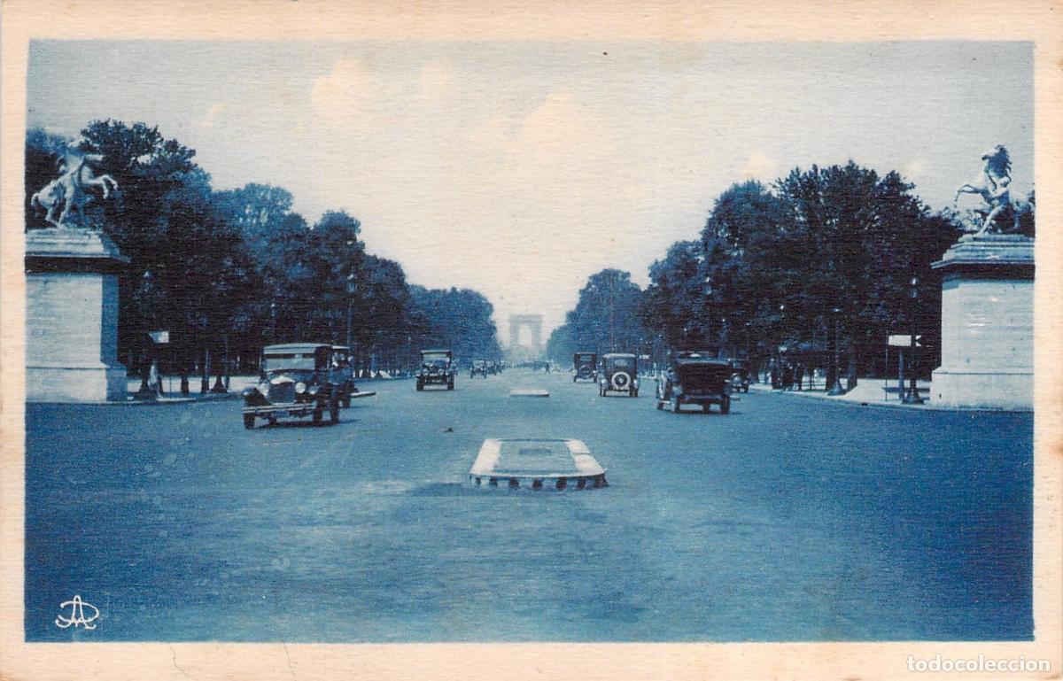 Postales: Postal de la Avenida de los Campos El&iacute;seos y Caballos de Marly en Par&iacute;s