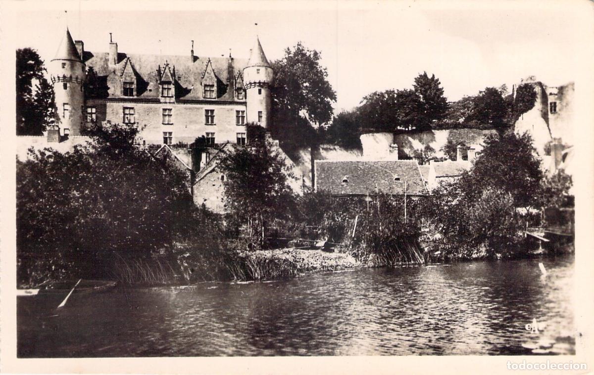 Postales: Postal de Montr&eacute;sor, Vista del Castillo y el R&iacute;o Indre