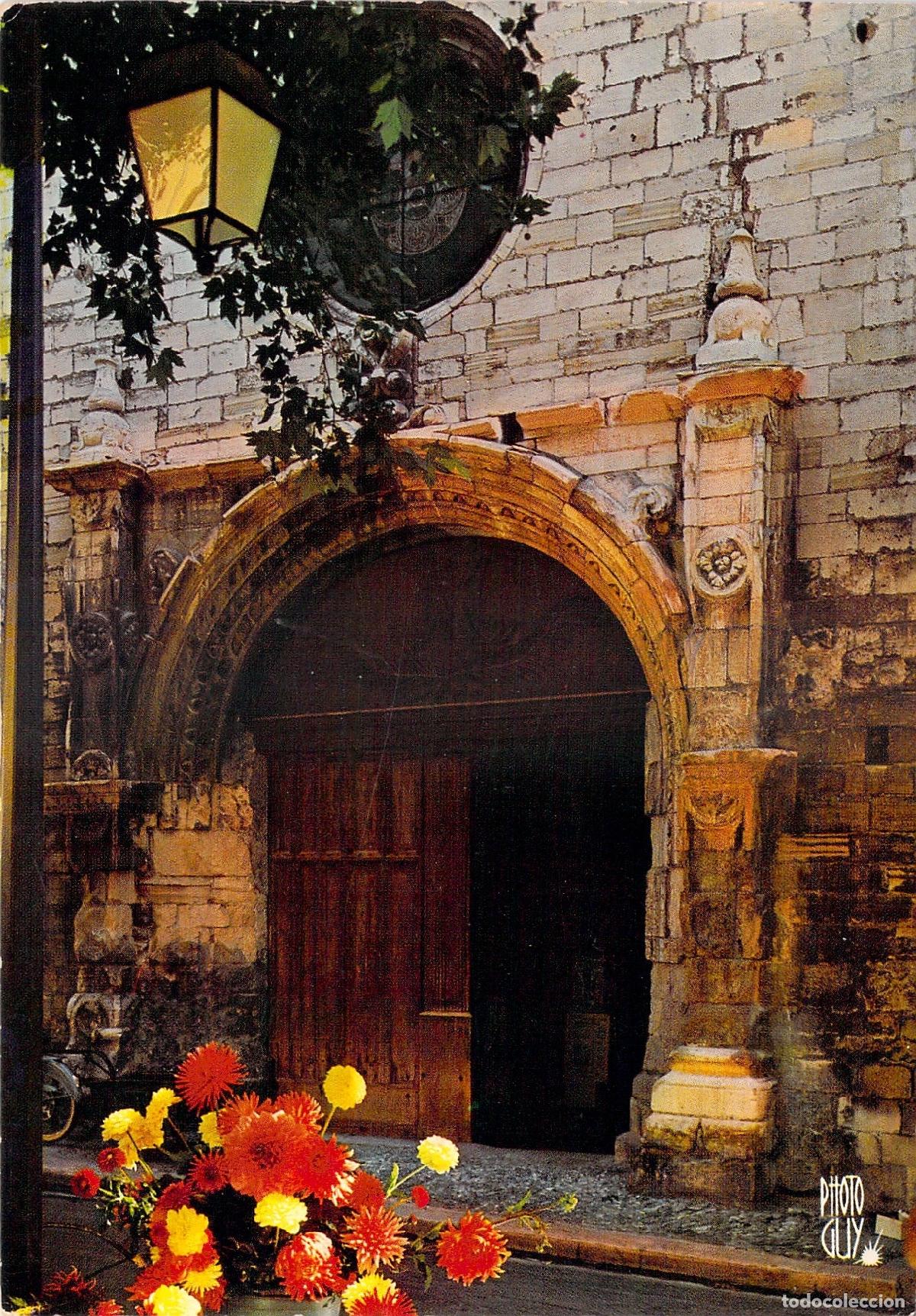 Postales: Postal de la Puerta de la Iglesia Notre-Dame en Manosque Francia