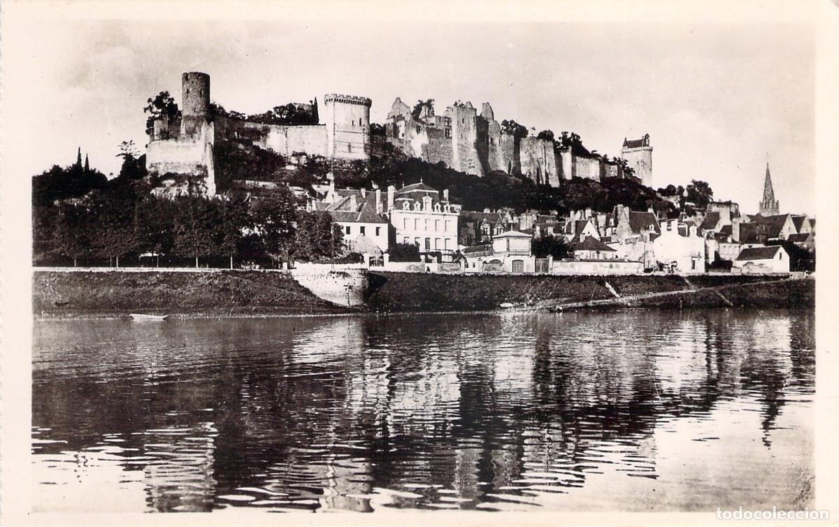 Postales: Postal Castillo de Chinon y R&iacute;o Vienne Francia