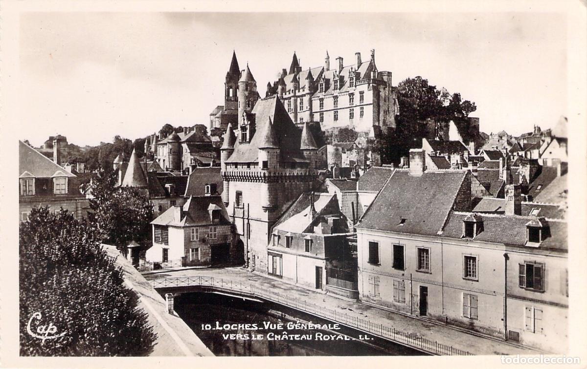 Postales: Postal Vista General hacia el Castillo Real de Loches, Francia