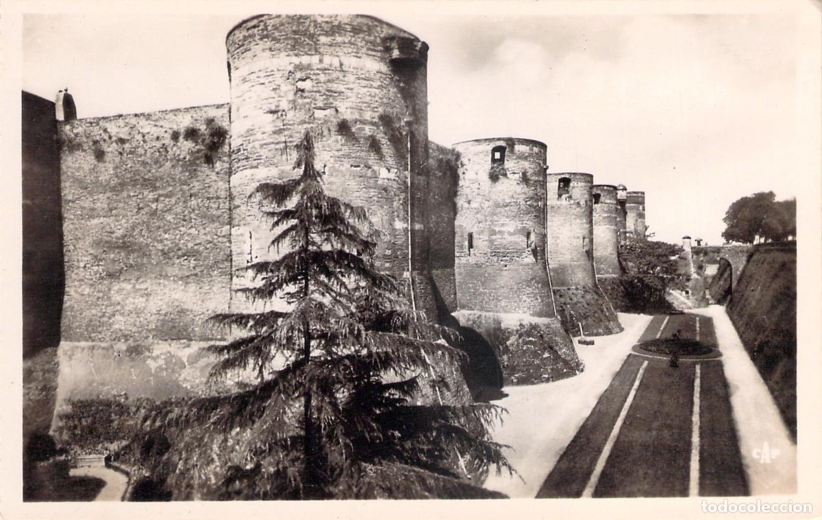 Postales: Postal del Castillo de Angers Lado Este en Francia
