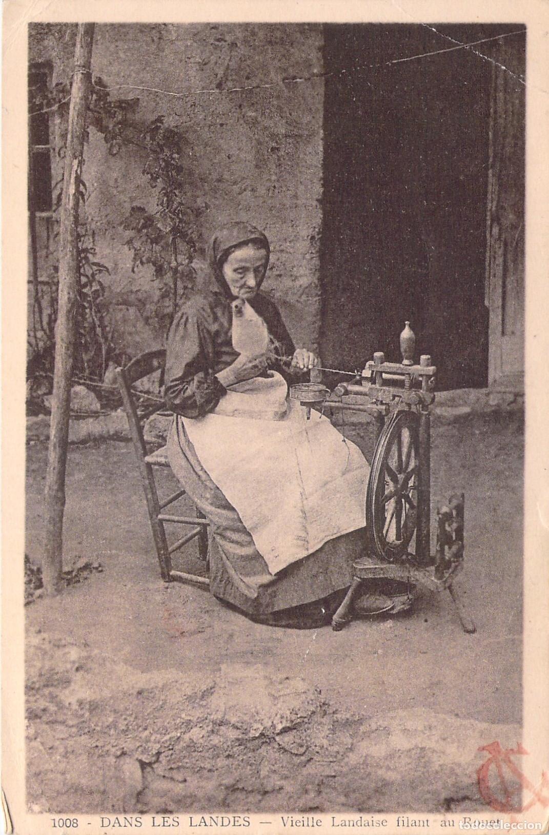 Postales: Postal de Anciana Hilando con Rueca en Las Landas, Francia