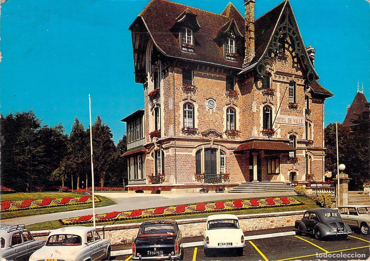 Postales: Postal de Pornichet L'H&ocirc;tel de Ville y Coches Cl&aacute;sicos
