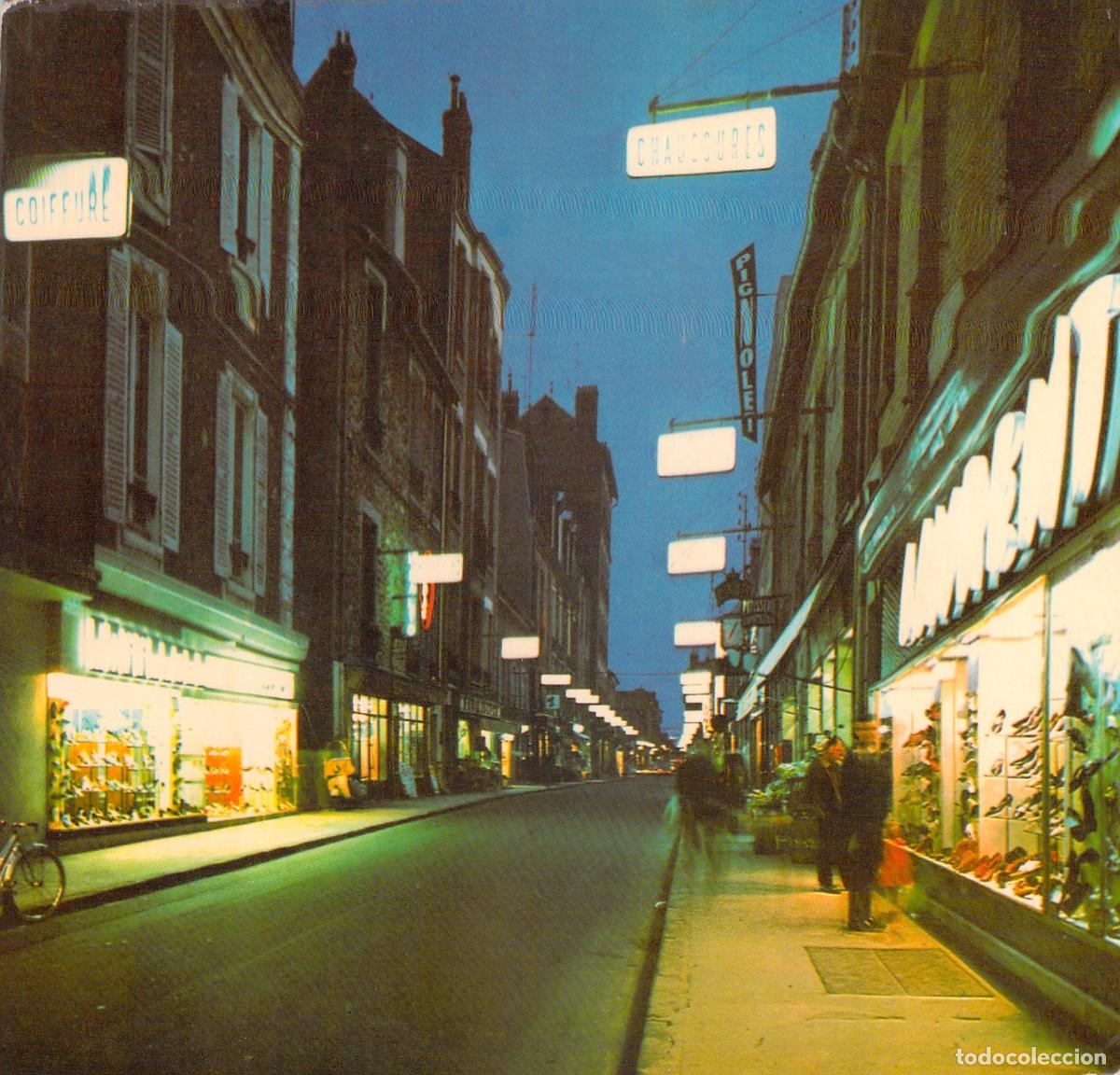 Postales: Postal de Juvisy-sur-Orge de Noche, Calle Comercial, Francia