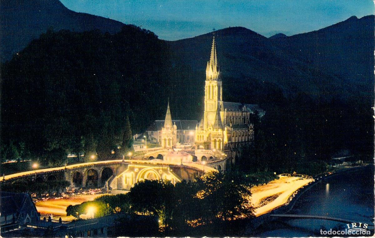 Postales: Postal de la Bas&iacute;lica de Lourdes Iluminada y Procesi&oacute;n de Antorchas