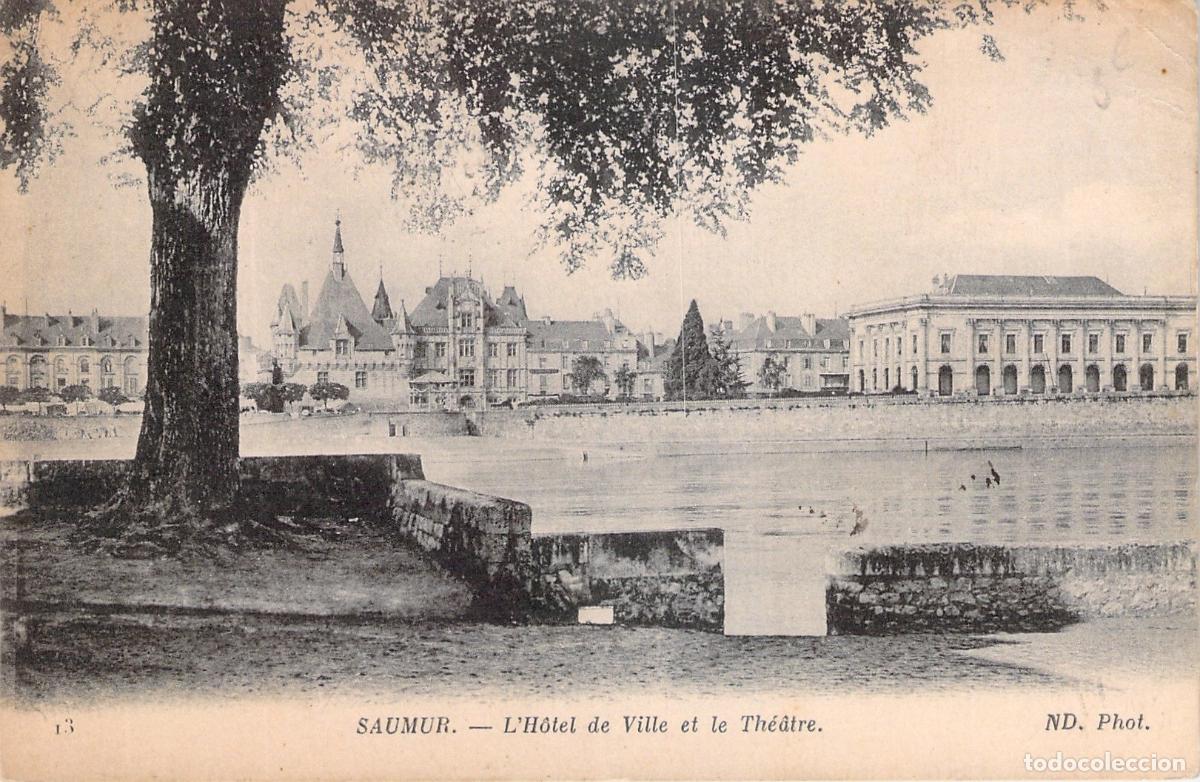 Cartoline: Postal de Saumur: Vista del Ayuntamiento y el Teatro desde el R&iacute;o