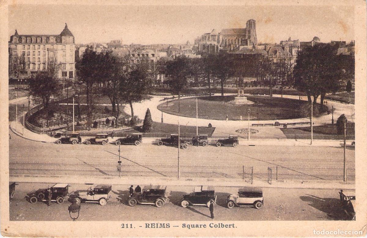 Postales: Postal de Reims Francia Square Colbert con Coches Antiguos