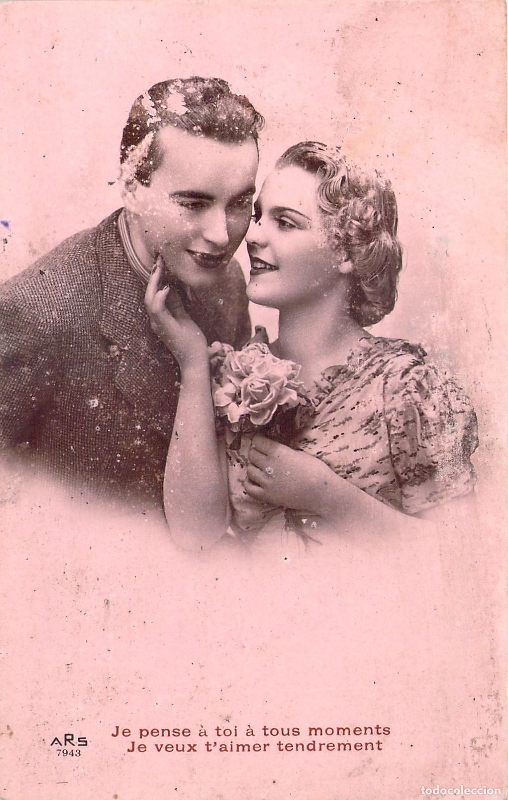 Postales: Postal Rom&aacute;ntica de Pareja Francesa con Mensaje de Amor