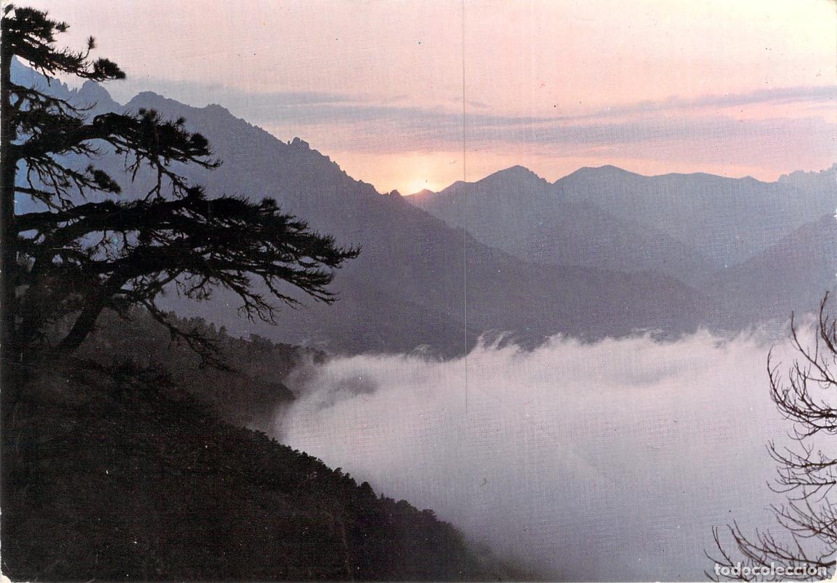 Postkarten: Postal de C&oacute;rcega Atardecer en la Monta&ntilde;a Paisaje de Francia