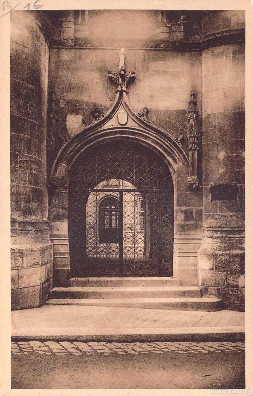 Postales: Postal de la Entrada del H&ocirc;tel Fum&eacute; en Poitiers