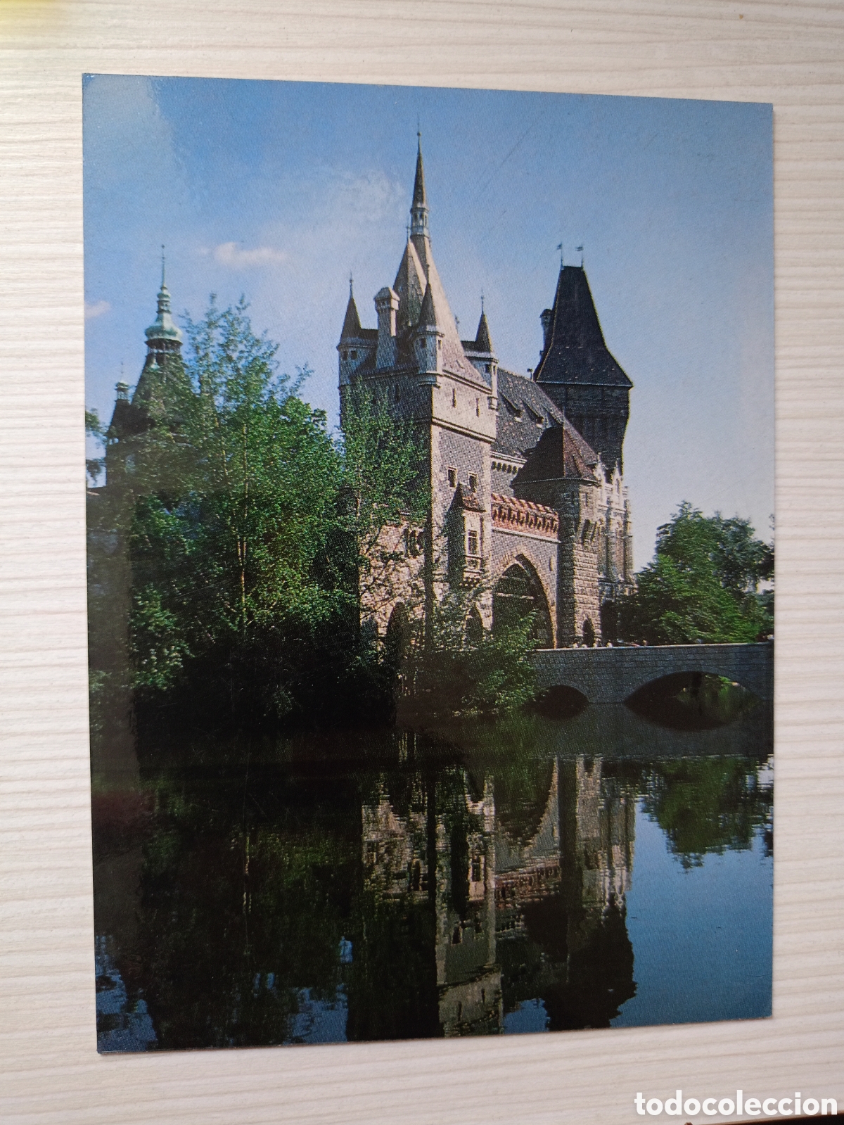 Postales: Castillo de Vajdahunyad, situado en el Parque de la Ciudad de Budapest, Hungr&iacute;a sin uso