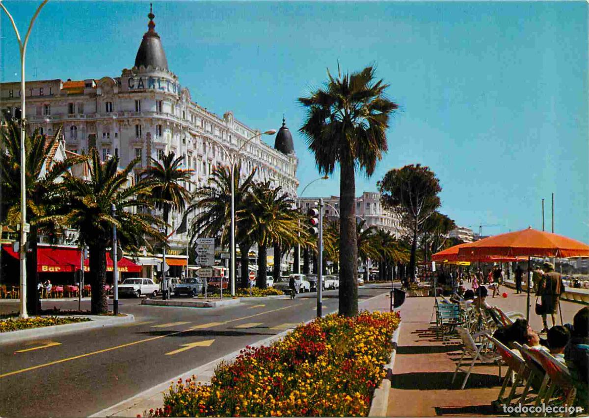 Postkarten: Francia - Carte Postale - 06 - Cannes - La croisette et l'h&ocirc;tel Carlton - CPM - Voir Scans Recto-Ver