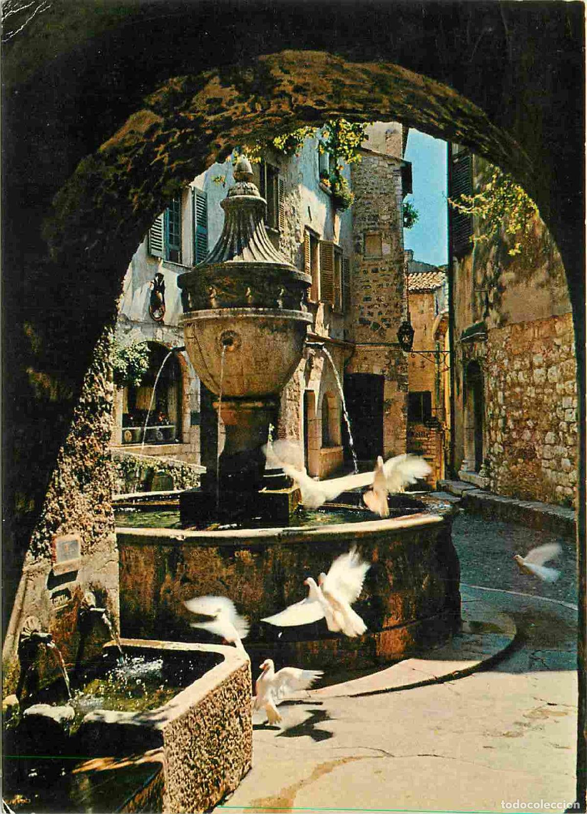 Postcards: Francia - Carte Postale - 06 - Saint paul - Colombes devant la fontaine proven&ccedil;ale - CPM - Voir Scan