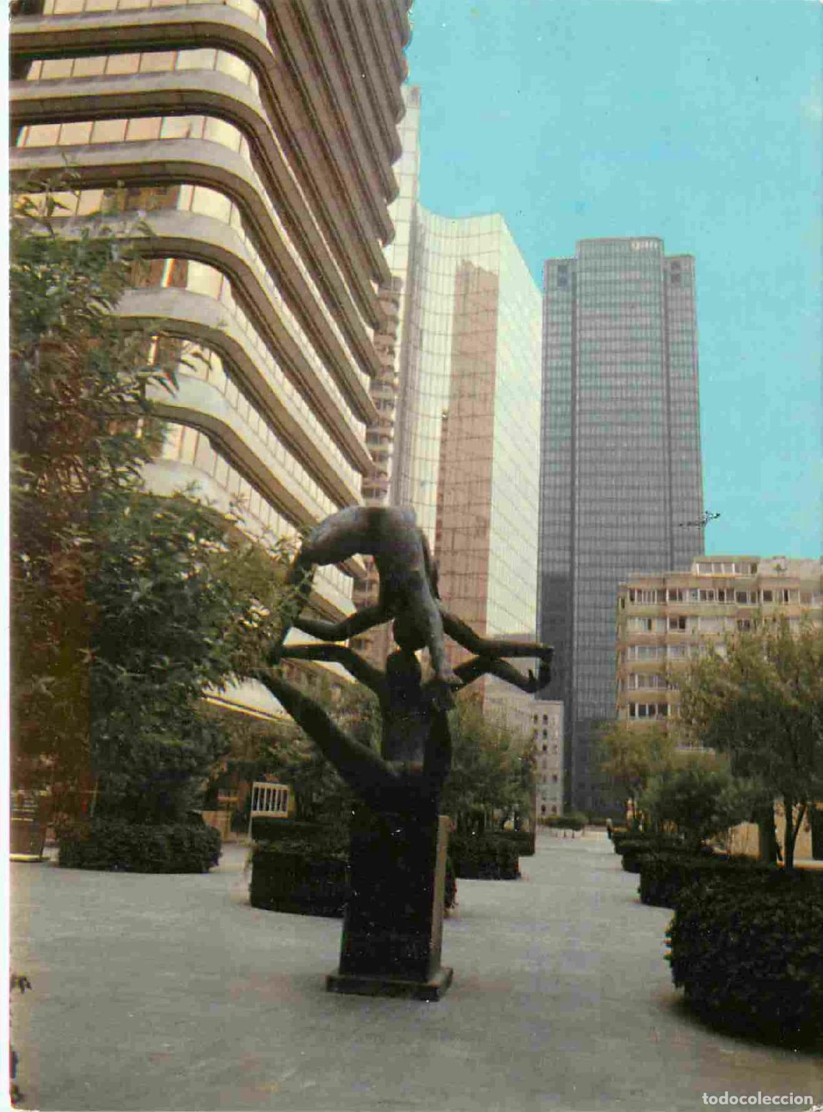 Cartoline: Francia - Carte Postale - 92 - Puteaux - La D&eacute;fense - immeubles architecture - Statue - CPM - Voir S