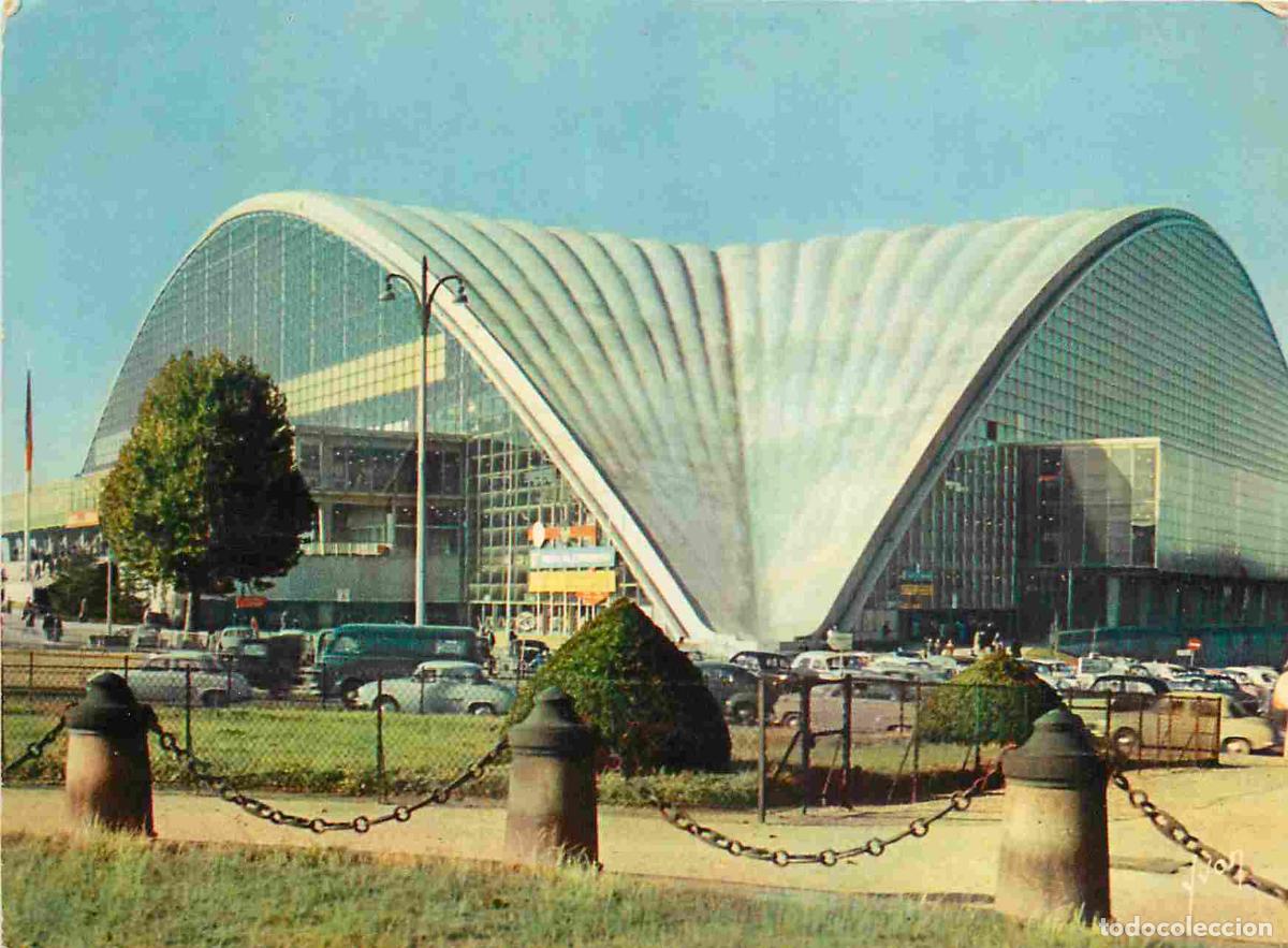 Postcards: Francia - Carte Postale - 92 - Puteaux - Le palais du centre national des industries et des techniqu