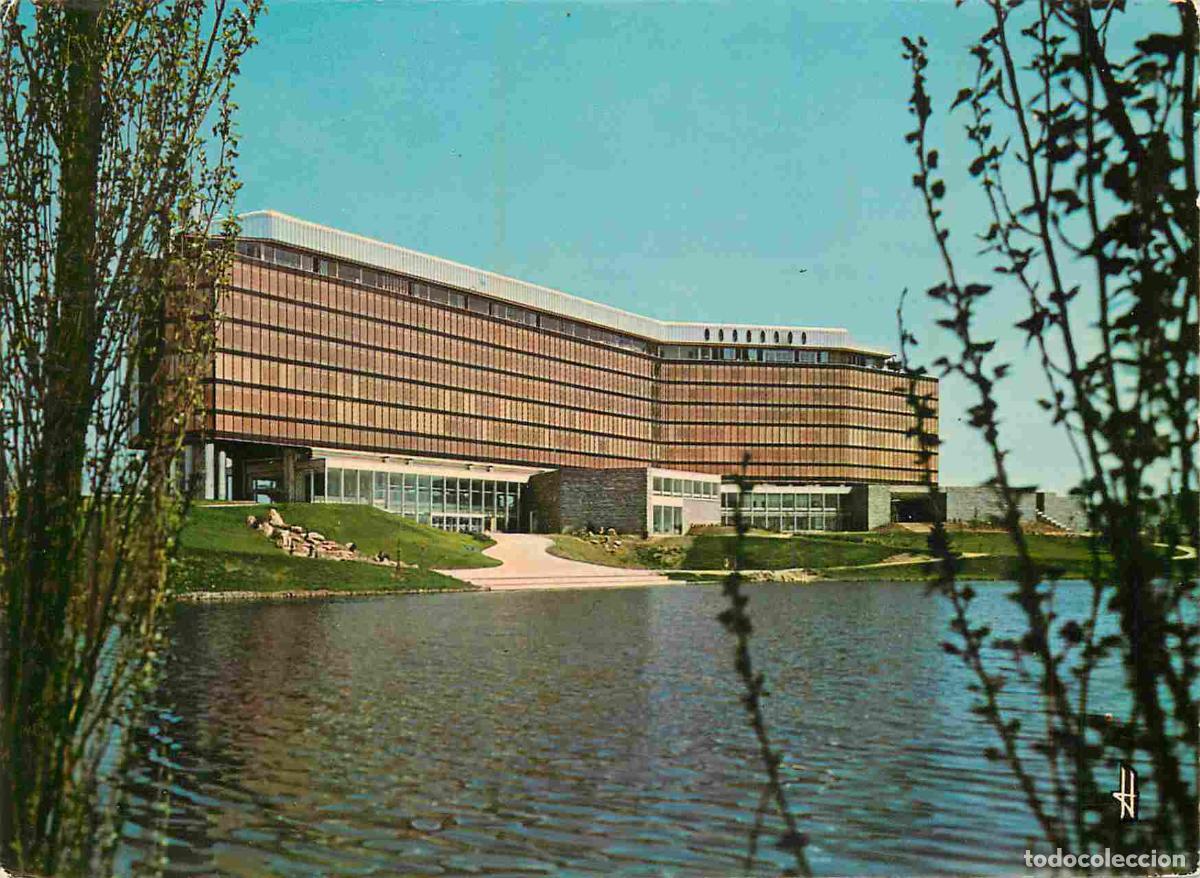 Postkarten: Francia - Carte Postale - 94 - Creteil - La prefecture du val-de-marne oeuvre de l atelier d archite