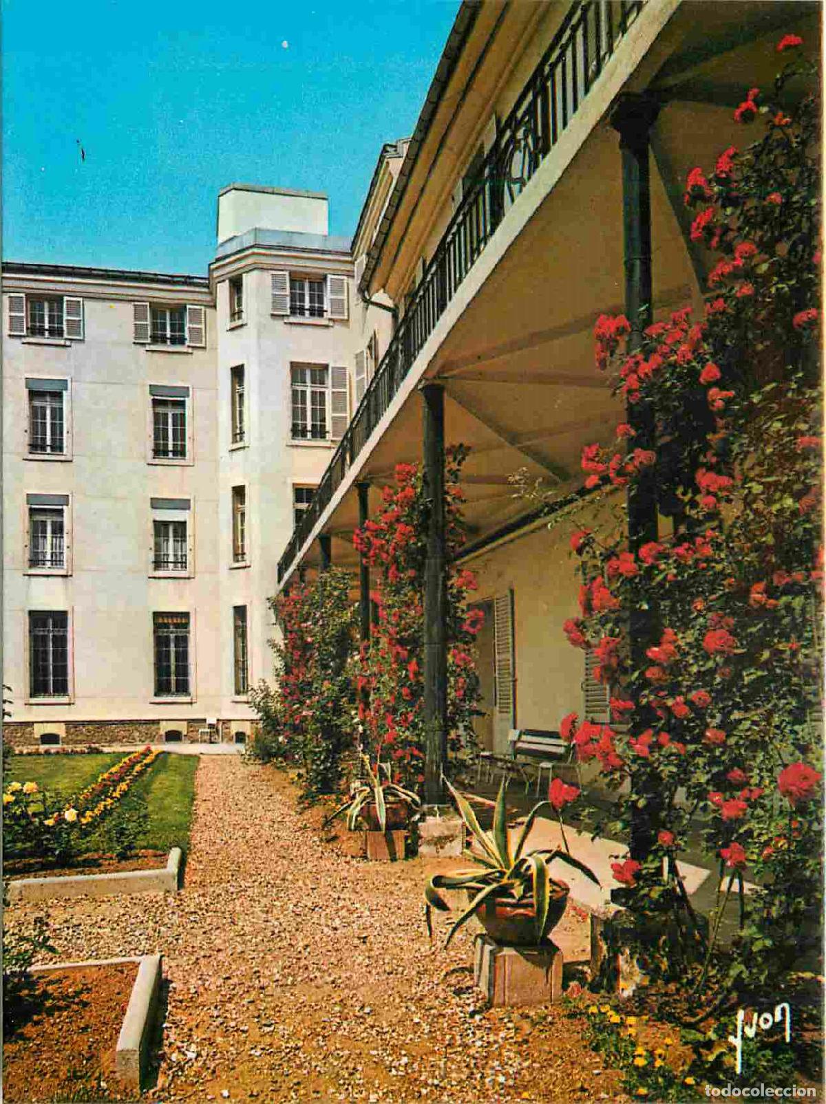 Postcards: Francia - Carte Postale - 94 - L'hay-les-roses - Maison Saint-vincent - C&ocirc;t&eacute; parc - Fleurs - CPM - V