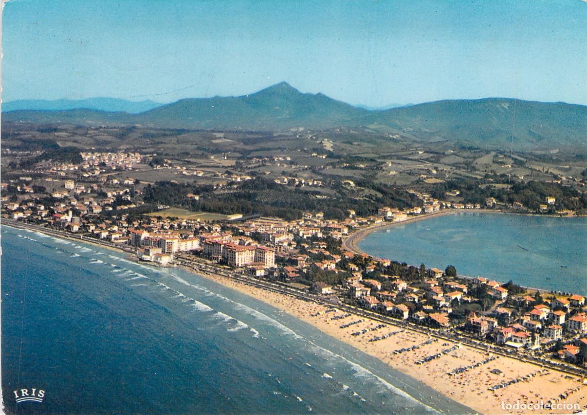 Postkarten: Postal de Hendaya con vista a&eacute;rea de la playa y la monta&ntilde;a Larr&uacute;n