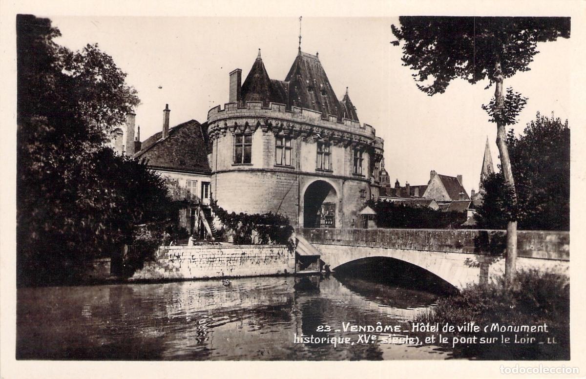 Postkarten: Postal de Vend&ocirc;me H&ocirc;tel de Ville y Puente sobre el Loir