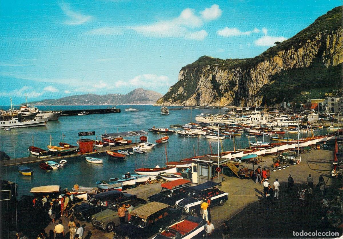 Postales: Postal de Capri - Vista de Marina Grande con Barcos, Italia