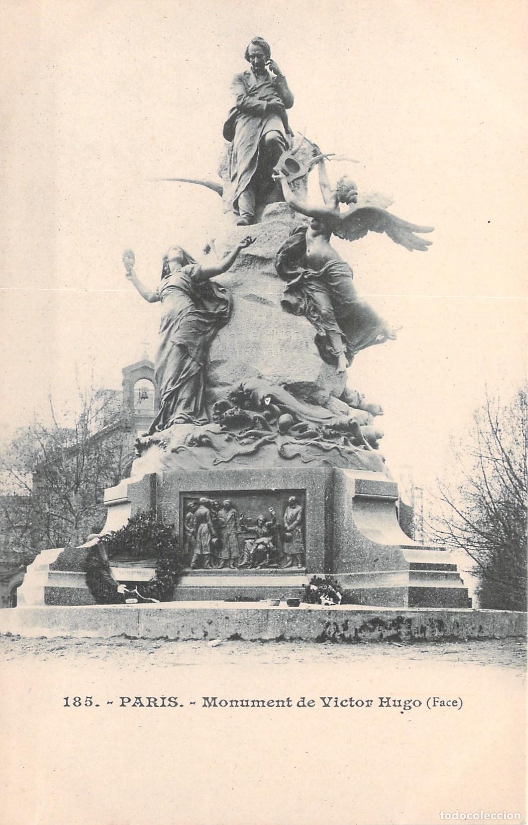 Postcards: Postal de Par&iacute;s: Monumento a Victor Hugo
