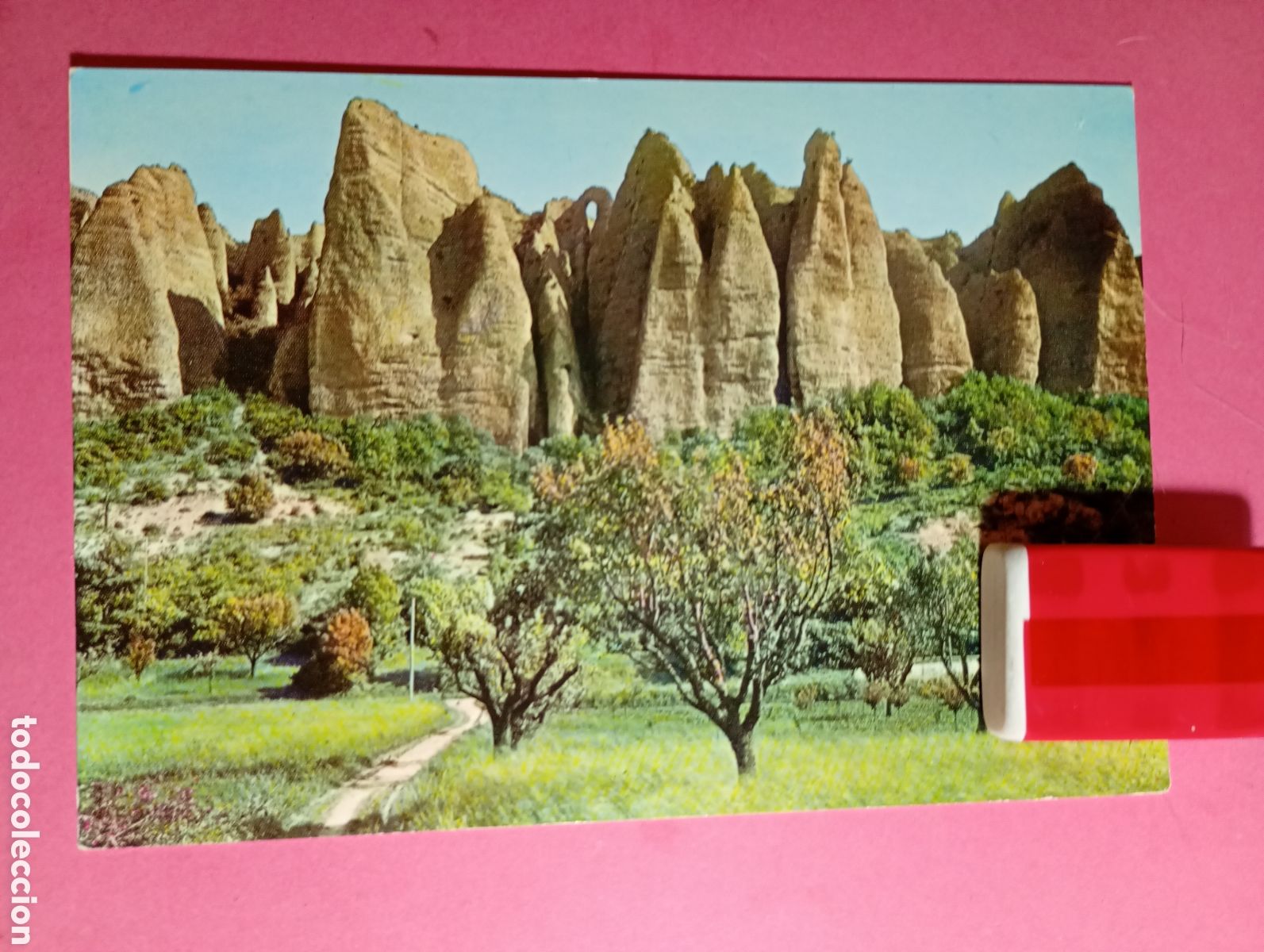 Postkarten: LES MEES ''LES PENITENTS DES MEES'' - PROVENCE FRANCIA S/C COLOR C.812 LES EDITIONS PHOTOGUY R1638