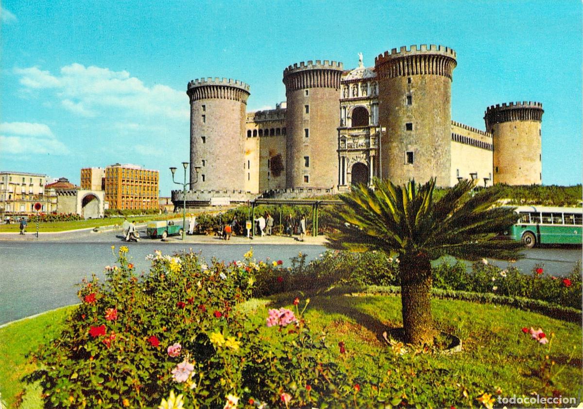 Postales: Postal de N&aacute;poles, Piazza Municipio y Maschio Angioino