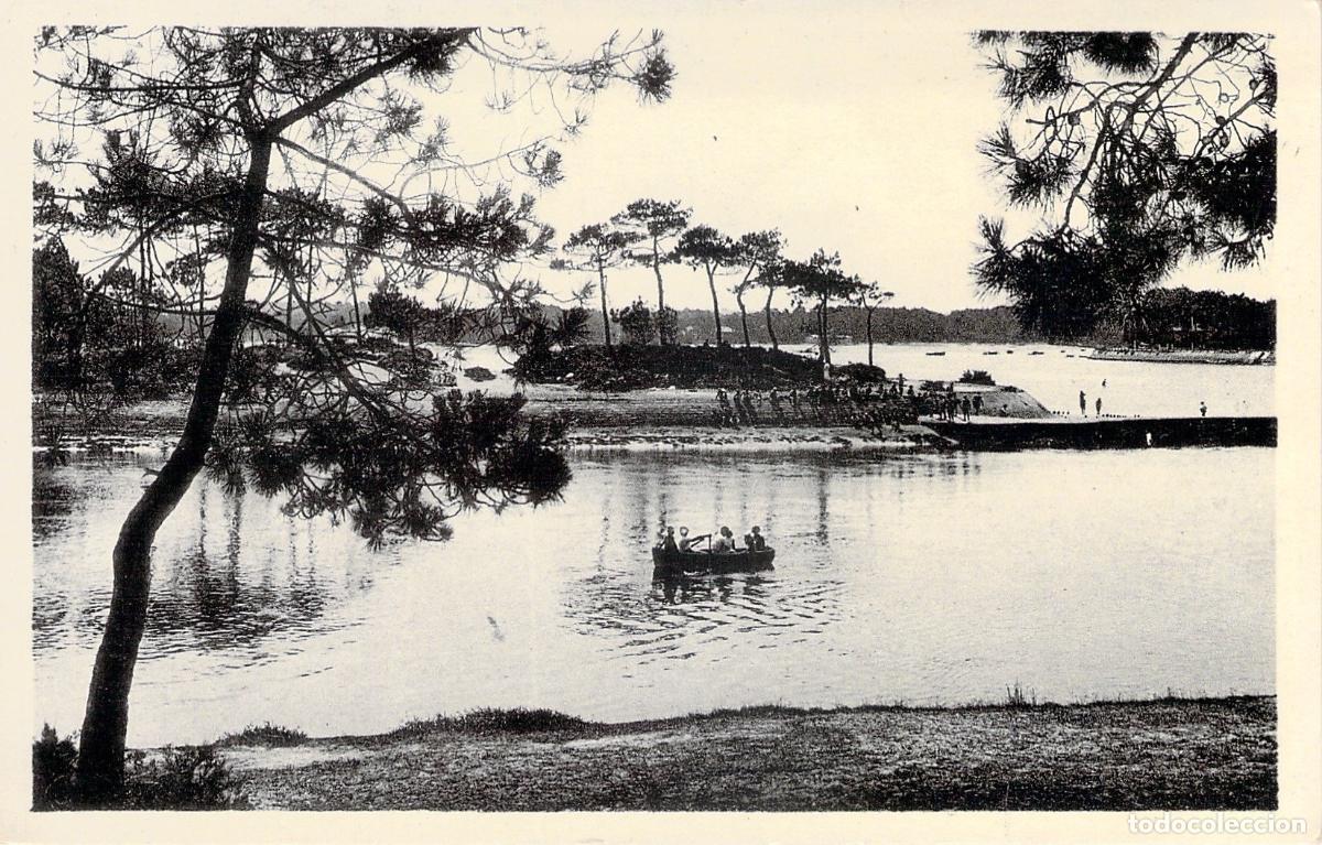 Postales: Postal de Capbreton - Vista del Canal con Barca y Pinos