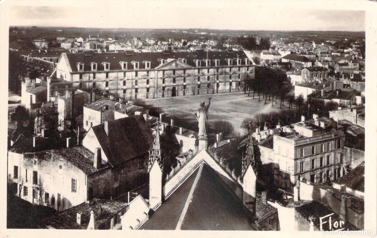 Postales: Postal de Niort, Vista de la Place Chanzy y el Quartier Duguesclin
