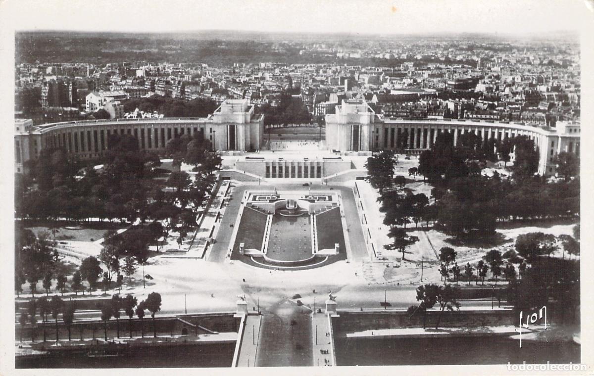 Postales: Postal del Palais de Chaillot en Par&iacute;s, Vista A&eacute;rea