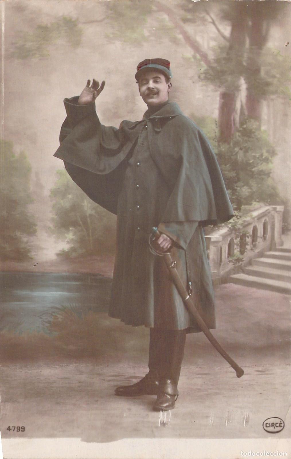 Postales: Postal Militar de Soldado Franc&eacute;s con Uniforme y Sable