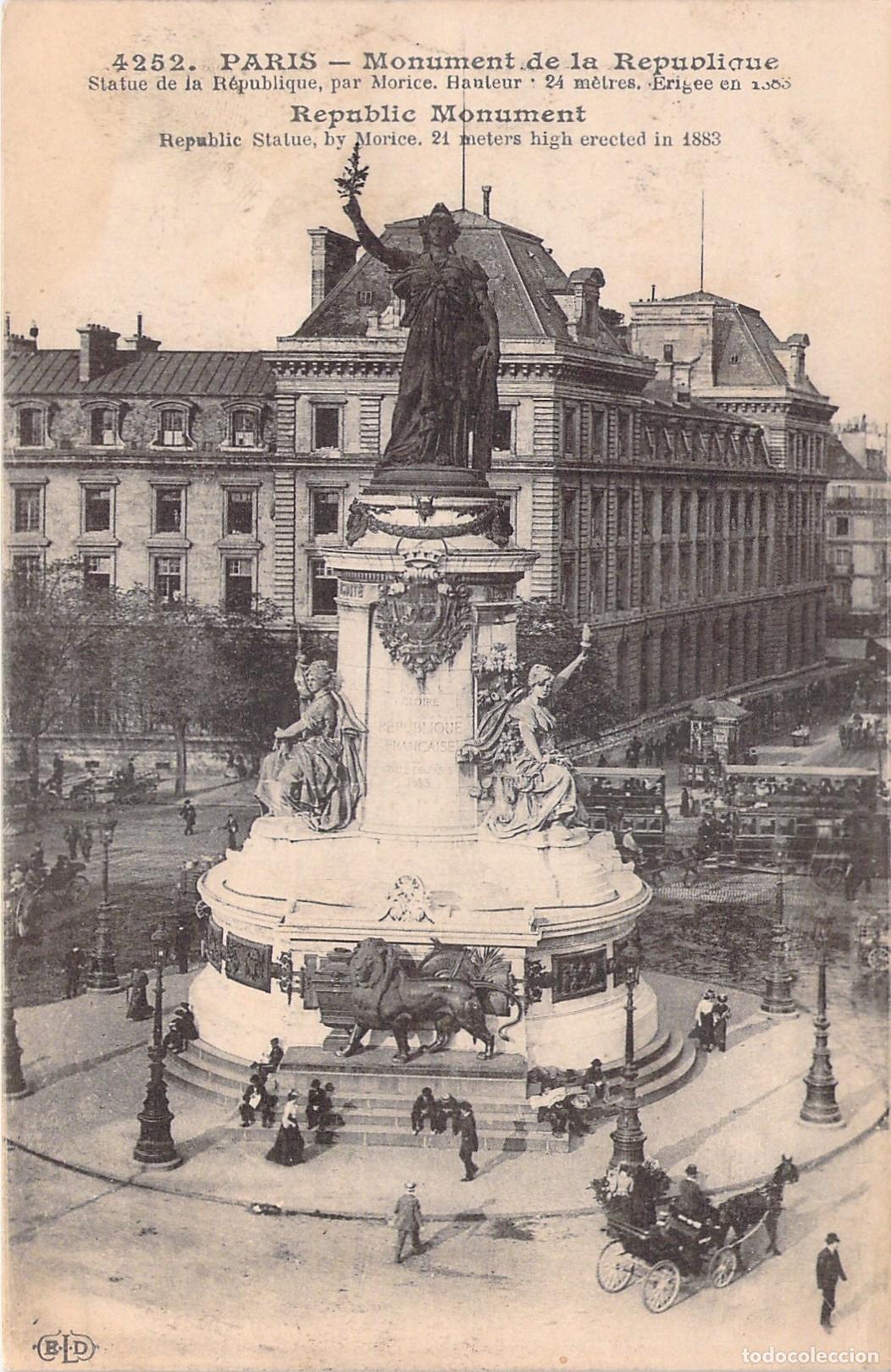 Postales: Postal Monumento de la Rep&uacute;blica en Par&iacute;s con Estatua